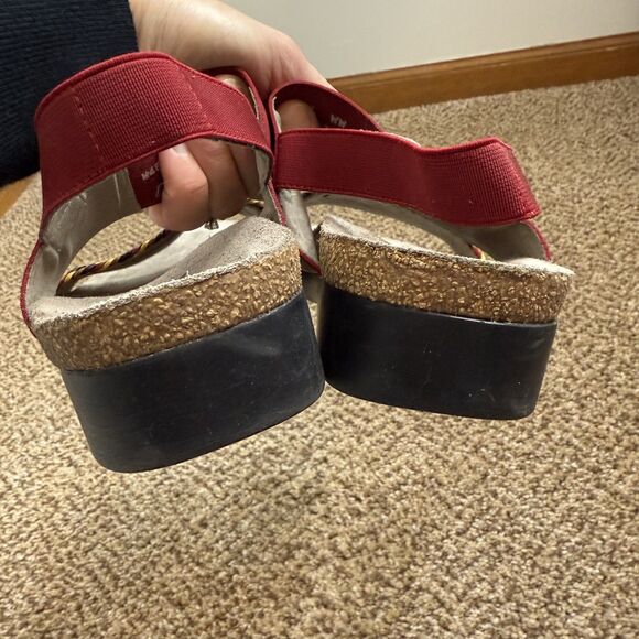 Munro Womens Pisces Woven Design Slip on Sandals Red US Size 9 WW Comfort - Picture 7 of 11